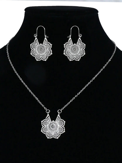 Ethnic Style Metal Pattern Pendant Earrings Necklace Set Metal Pendant Women's Jewelry Gift Set