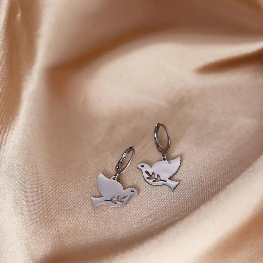 Peace Dove Hoop Earrings Women Lovely Bird Animal Jewelry Boho Earrings Party Gift